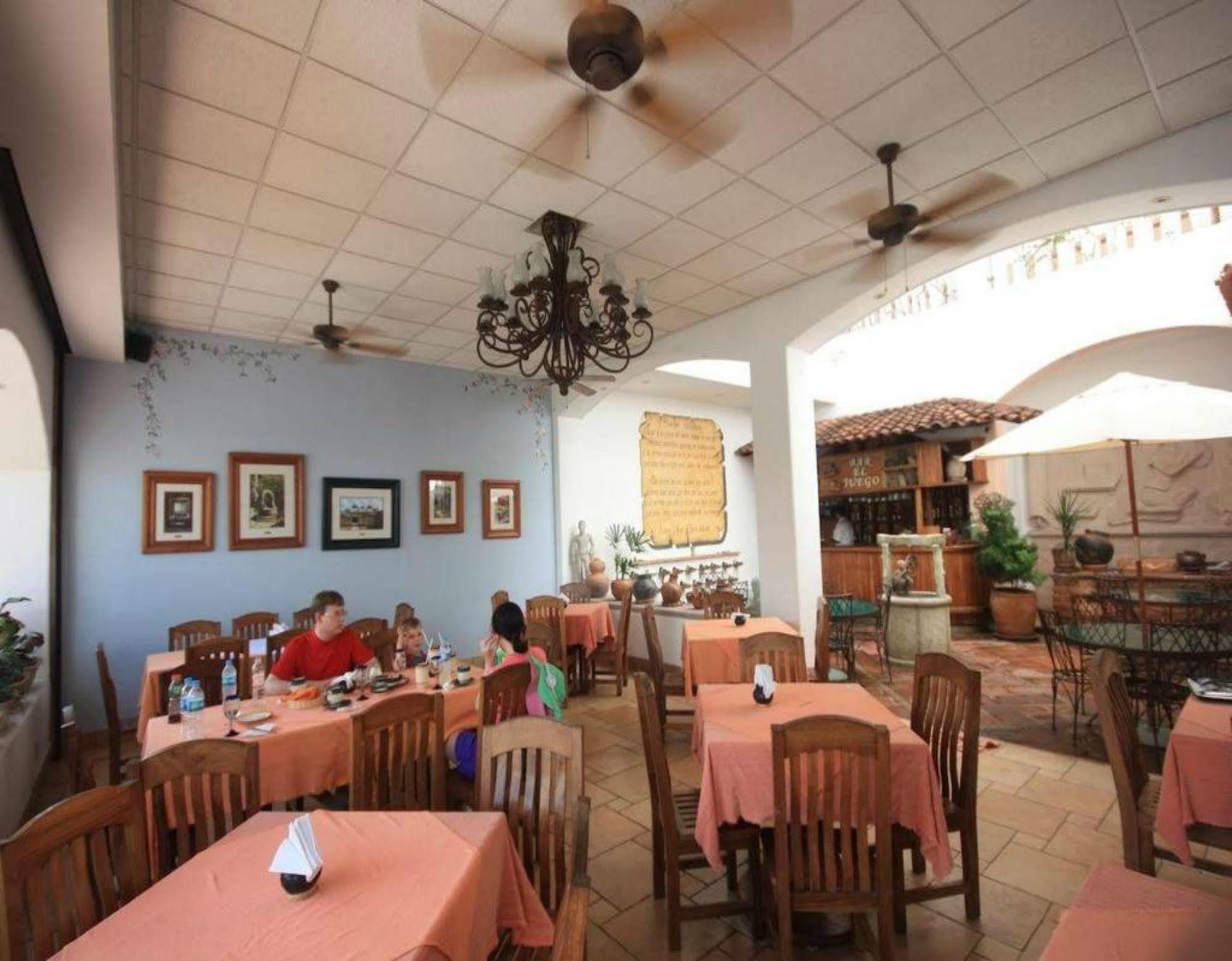 Hotel Maria Mixteca サンタ・クルス・ウアトゥルコ エクステリア 写真